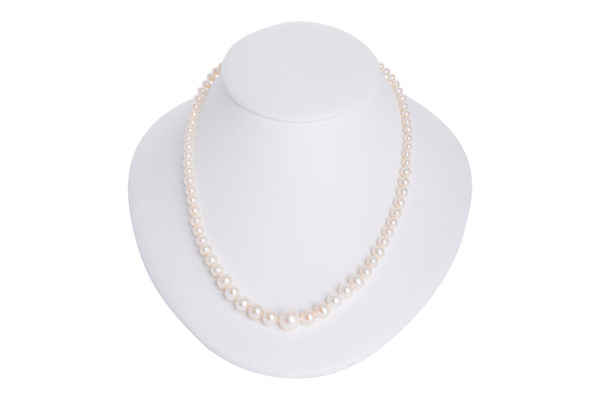 graduated pearl necklace