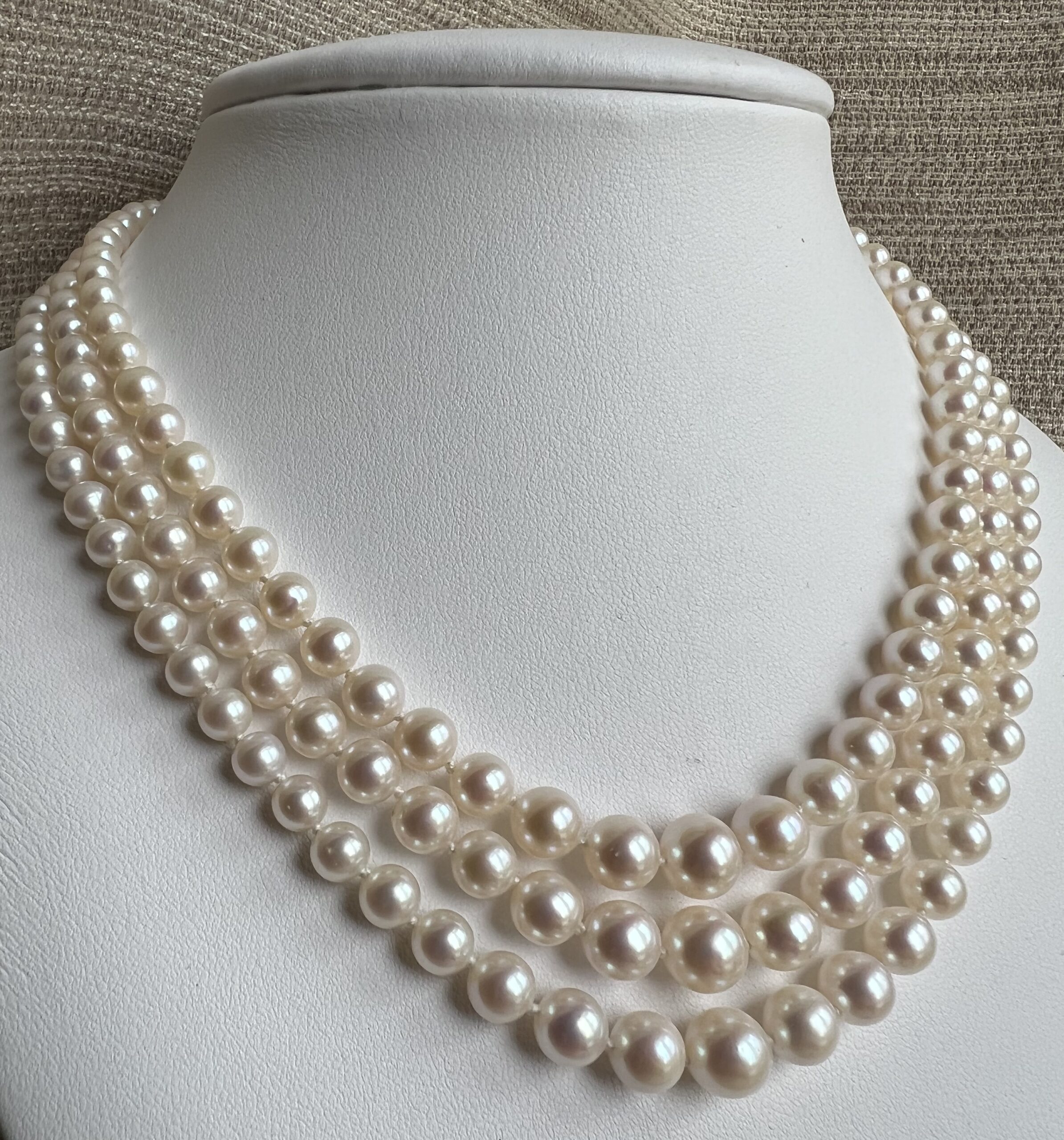 Royal Necklace 3 rows Graduated Pearls - Harriet Whinney Pearls