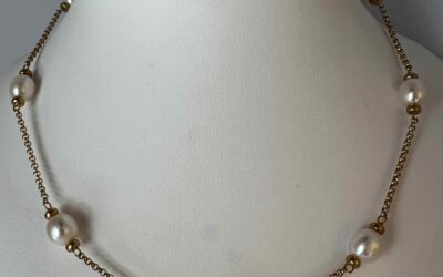 Mary Berry Style 7mm ROUND pearls on finer Belcher chain