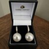 Curved Diamond Top with Large Round Pearl - Image 3